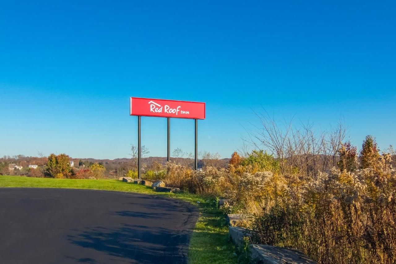 Red Roof Inn Greensburg Exterior photo